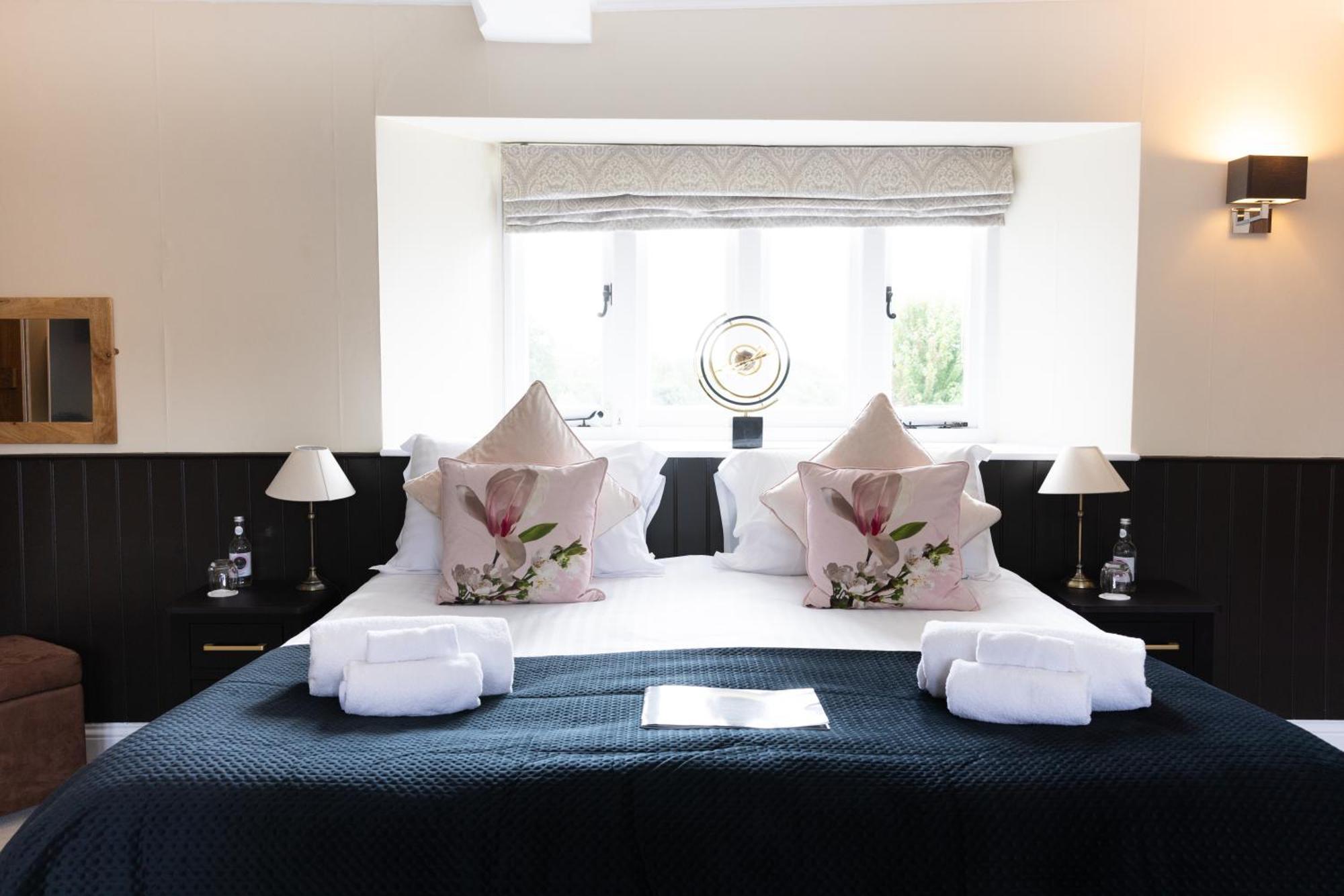 Hotel The Lighthouse Frome Esterno foto